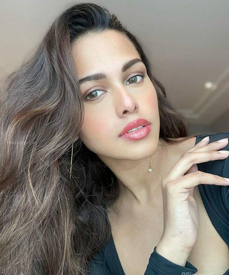 Adline Castelino onlyfans leaks