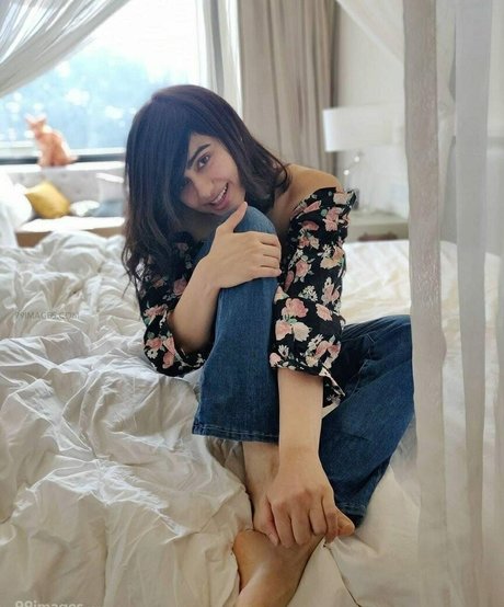 Adah Sharma porn onlyfans leaks