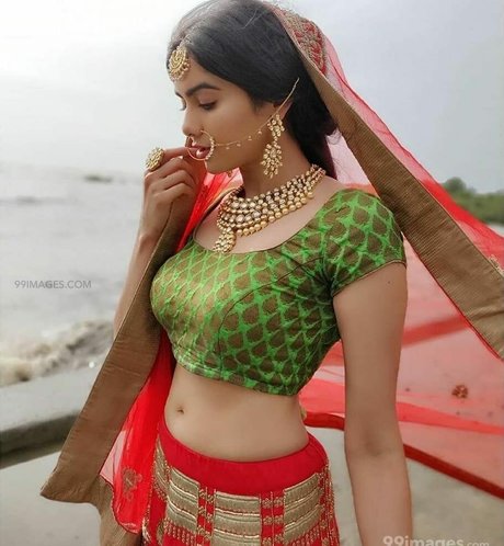 Adah Sharma free only fans