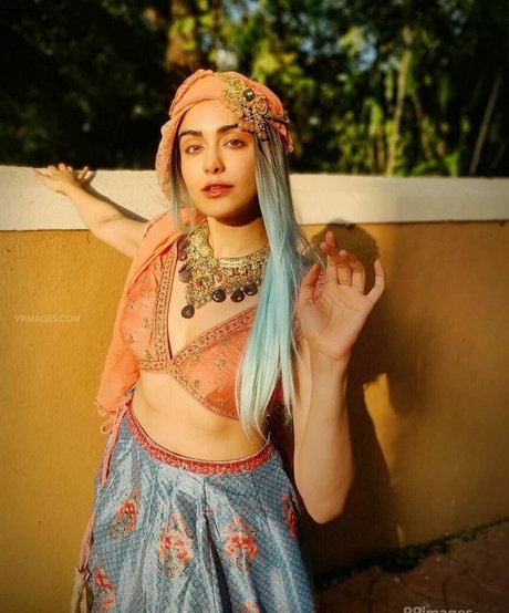 Adah Sharma onlyfans post