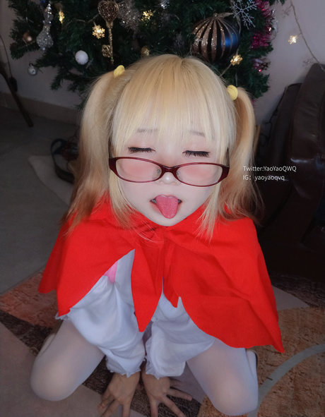 YaoYao onlyfans public photos