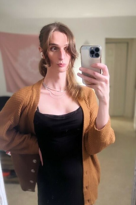 ALesserDeity only fans