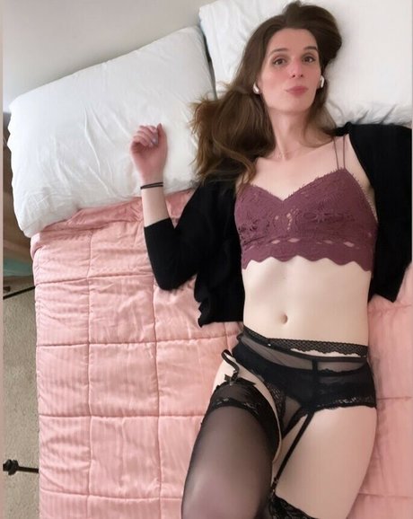 ALesserDeity onlyfans content type