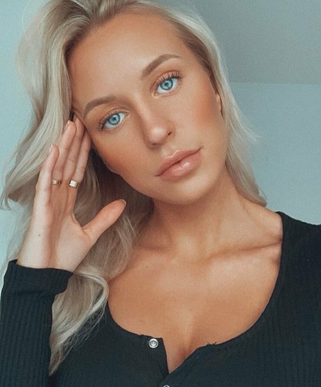 Emilia Hult onlyfans leaked photos