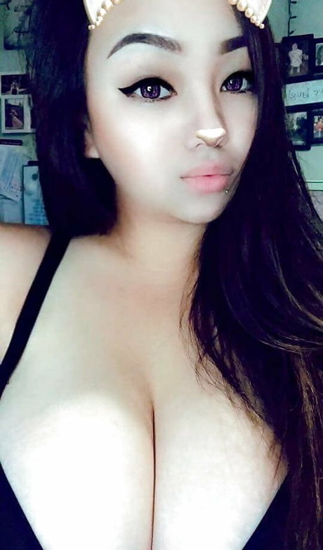 emily vue nudes onlyfans