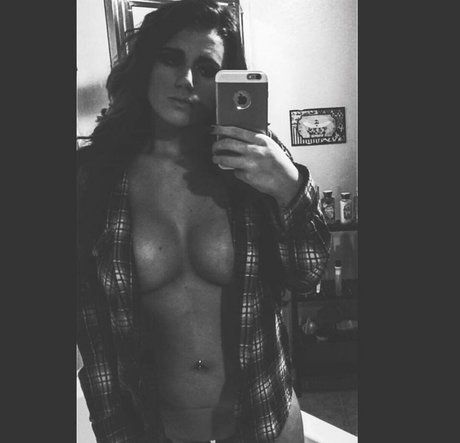 Annieisnotok onlyfans naked leak