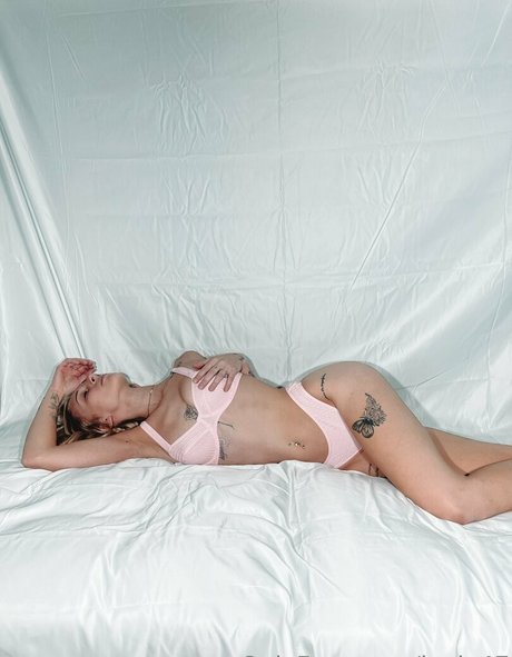 lealy47 onlyfans nude porn