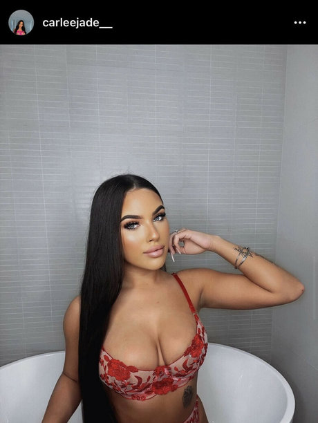 CarleeJadee onlyfans leajs