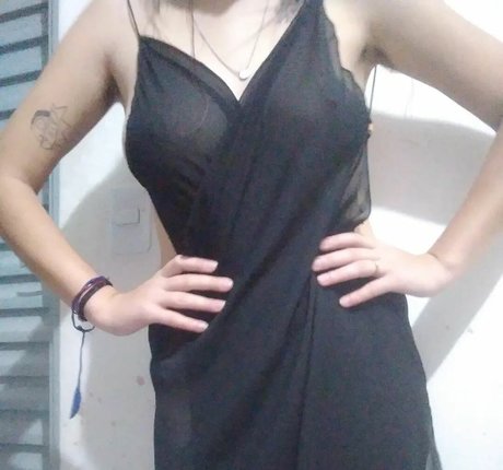 Vampir4nha onlyfans leaks