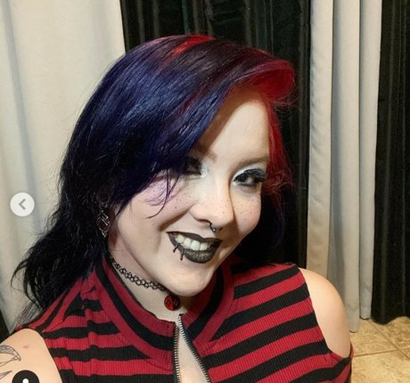 Lyraenium onlyfans images