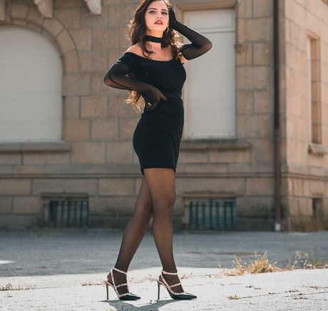 Bella bellss2223 onlyfans explicit content