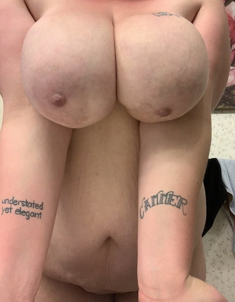 Juicy June nudes onlyfans