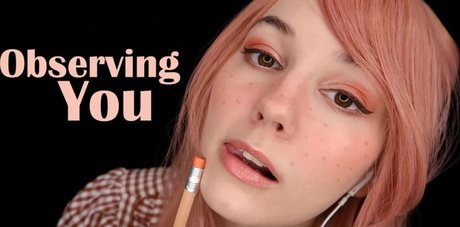 softlygaloshes onlyfans model