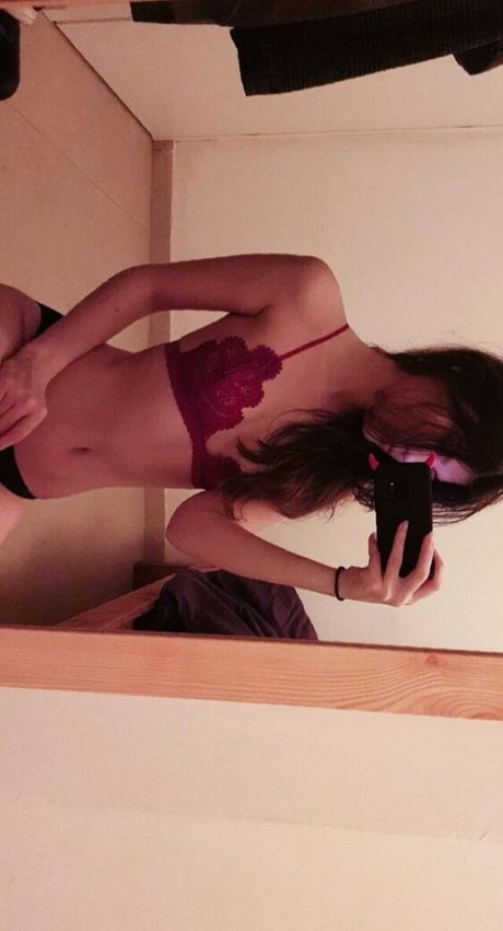 BabyyyGorilla strip onlyfans