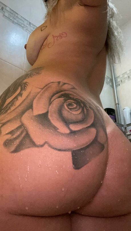 Yourfavemom onlyfans content leaked