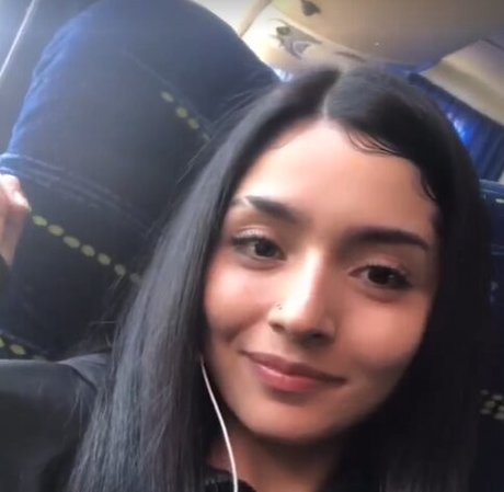 Flores Isabella98 nude onlyfans porn