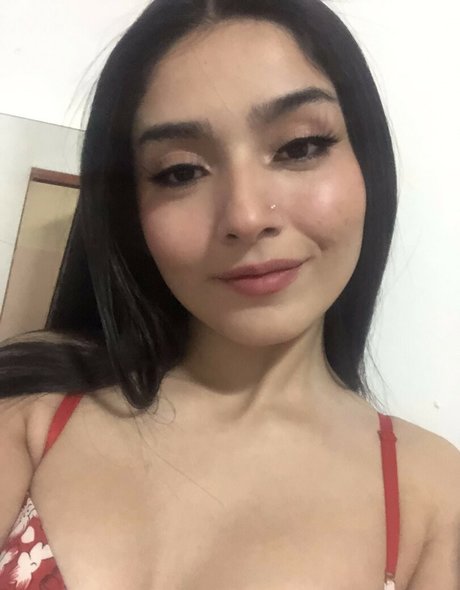 Flores Isabella98 nude leaked onlyfans