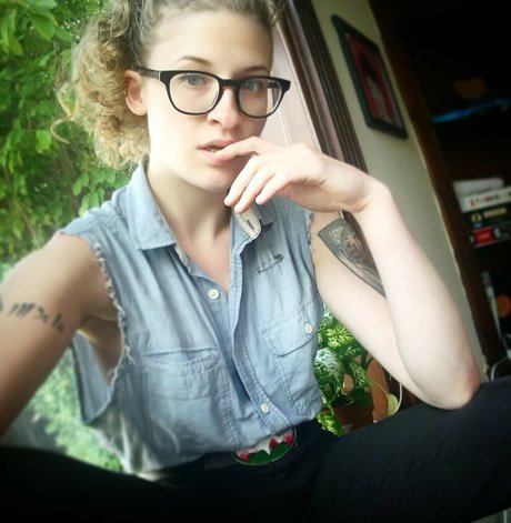 ateacupgamer onlyfans nude content