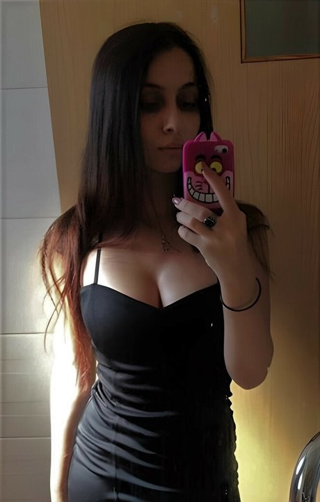 Jennie Naz onlyfans topless