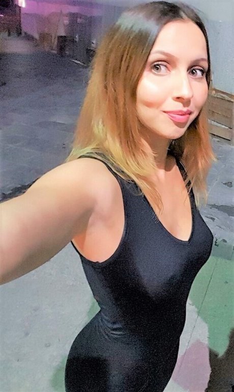 Jennie Naz nude on onlyfans