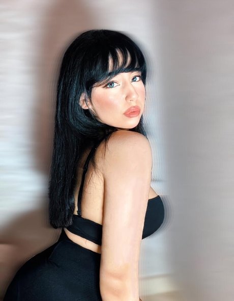 Shinny Asmr nude onlyfans