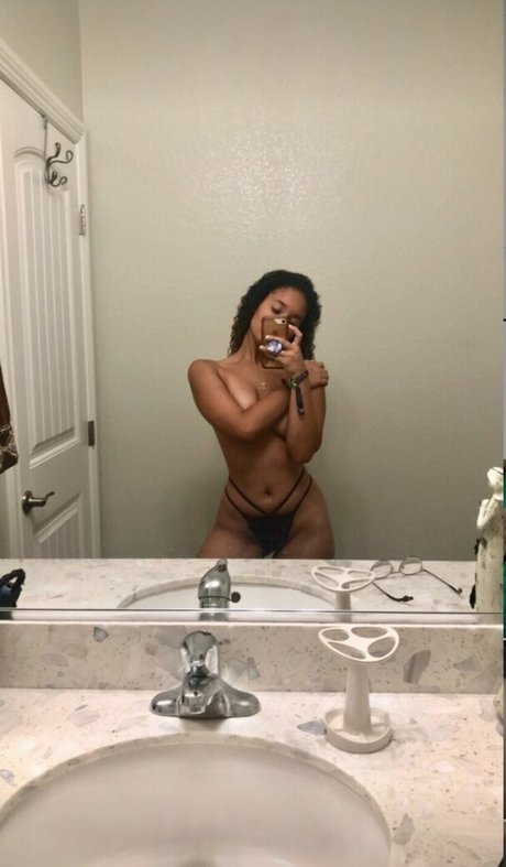 Curlybeanraver naked only fans