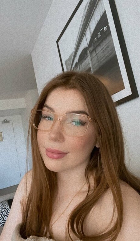 _redheadnxtdoor on onlyfans