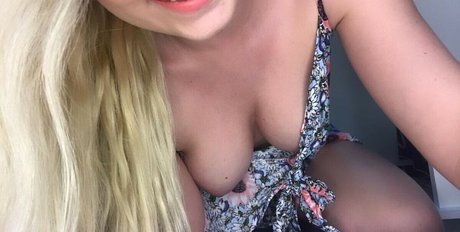 Doce Mel onlyfans nude