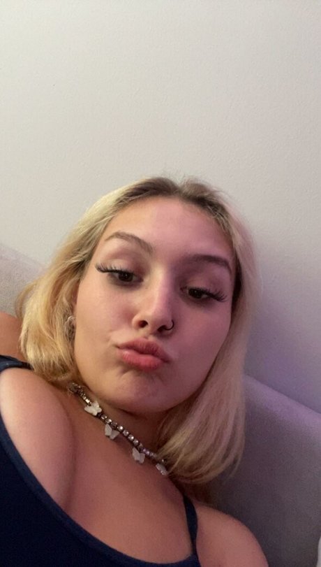 Faith Lynn onlyfans leaks.