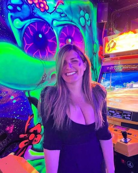 Mariagrazia Imperatrice onlyfans leaks.