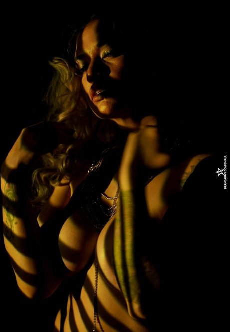 big ass milf onlyfans sexy nudes selfie