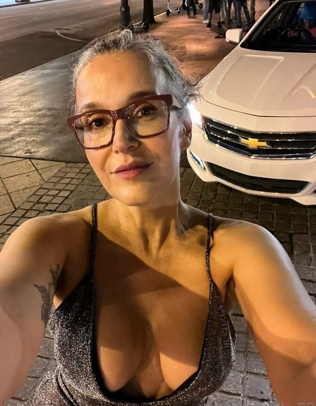 girl on girl onlyfans free galleries