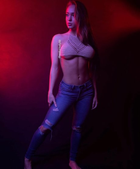 Kelly Walker only fans leaks