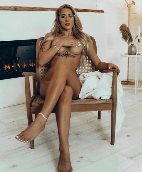 LysbethB xxx onlyfans