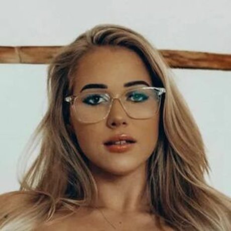 LysbethB nudes onlyfans leaks