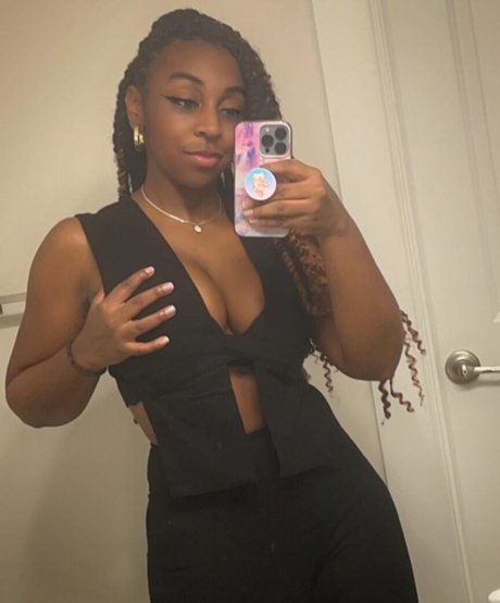 JazzyGunz onlyfans porn leaked