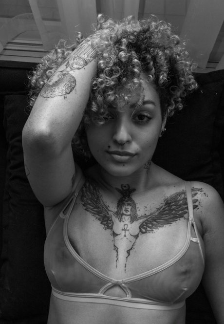 Alana Carvalho onlyfans model