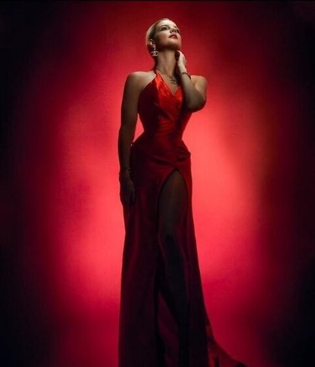 gloves onlyfans beautiful nude visuals