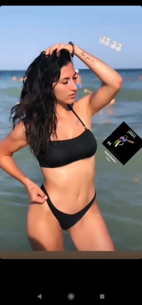 cristinutza18 only fans xxx