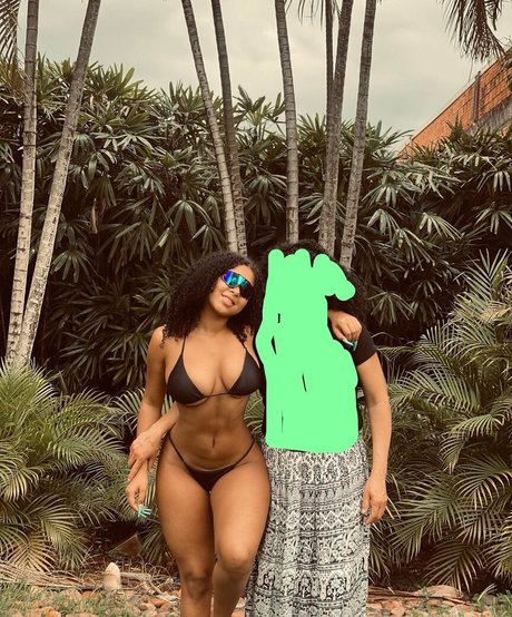 Vitoria Oliveira nude onlyfans leaks