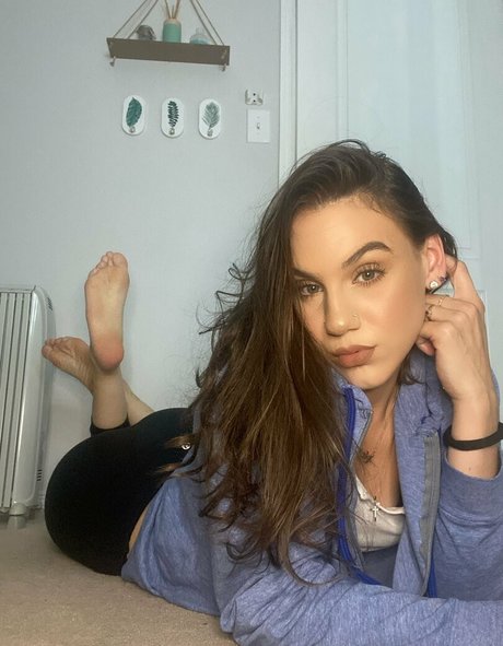 QueenZsFeet feet onlyfans