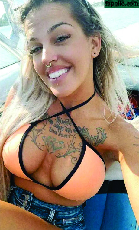 Maria Delsol onlyfans content type