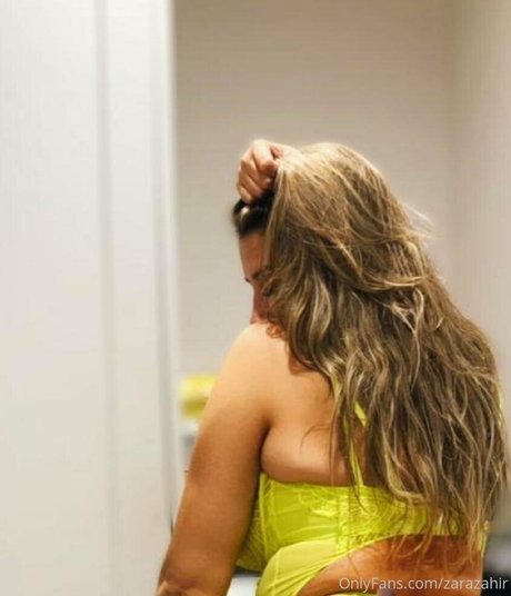 Zara Zahir onlyfans leaks nude