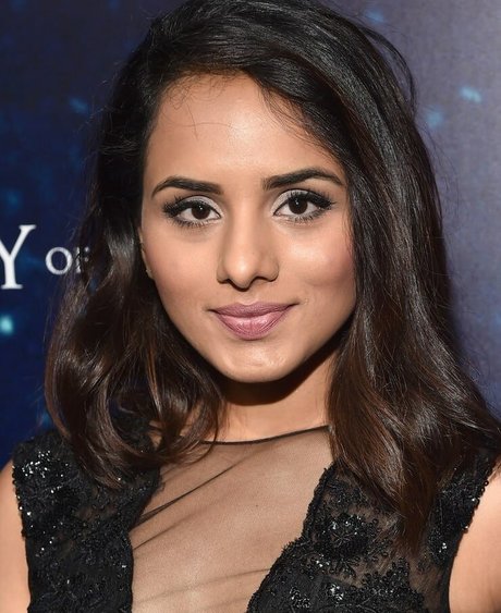 Aparna Brielle onlyfans leak ass