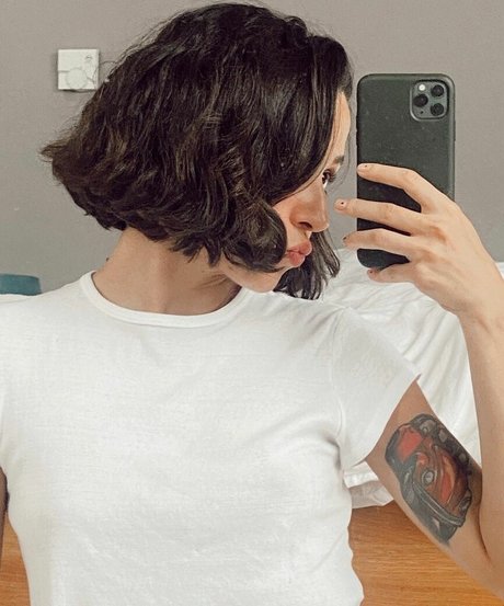 Zeynep Bastik leaked onlyfans porn