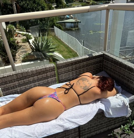 Amelie Bruschi naked only fans