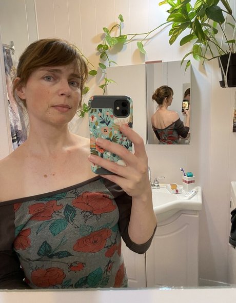 QuebecCougar onlyfans pics nude