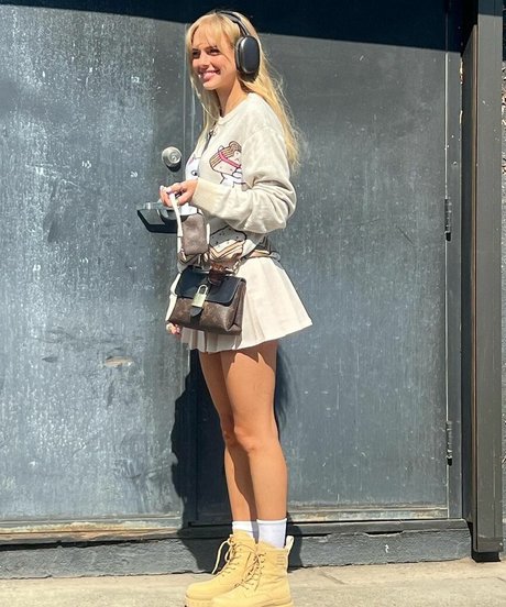 Jessica Belkin onlyfans naked leak