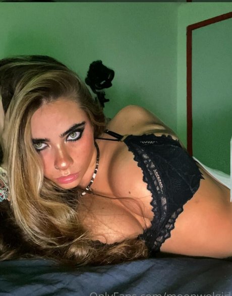 moonwolfgirl_ tits onlyfans