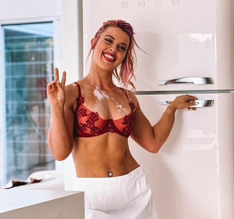 cassamber onlyfans leaked tits